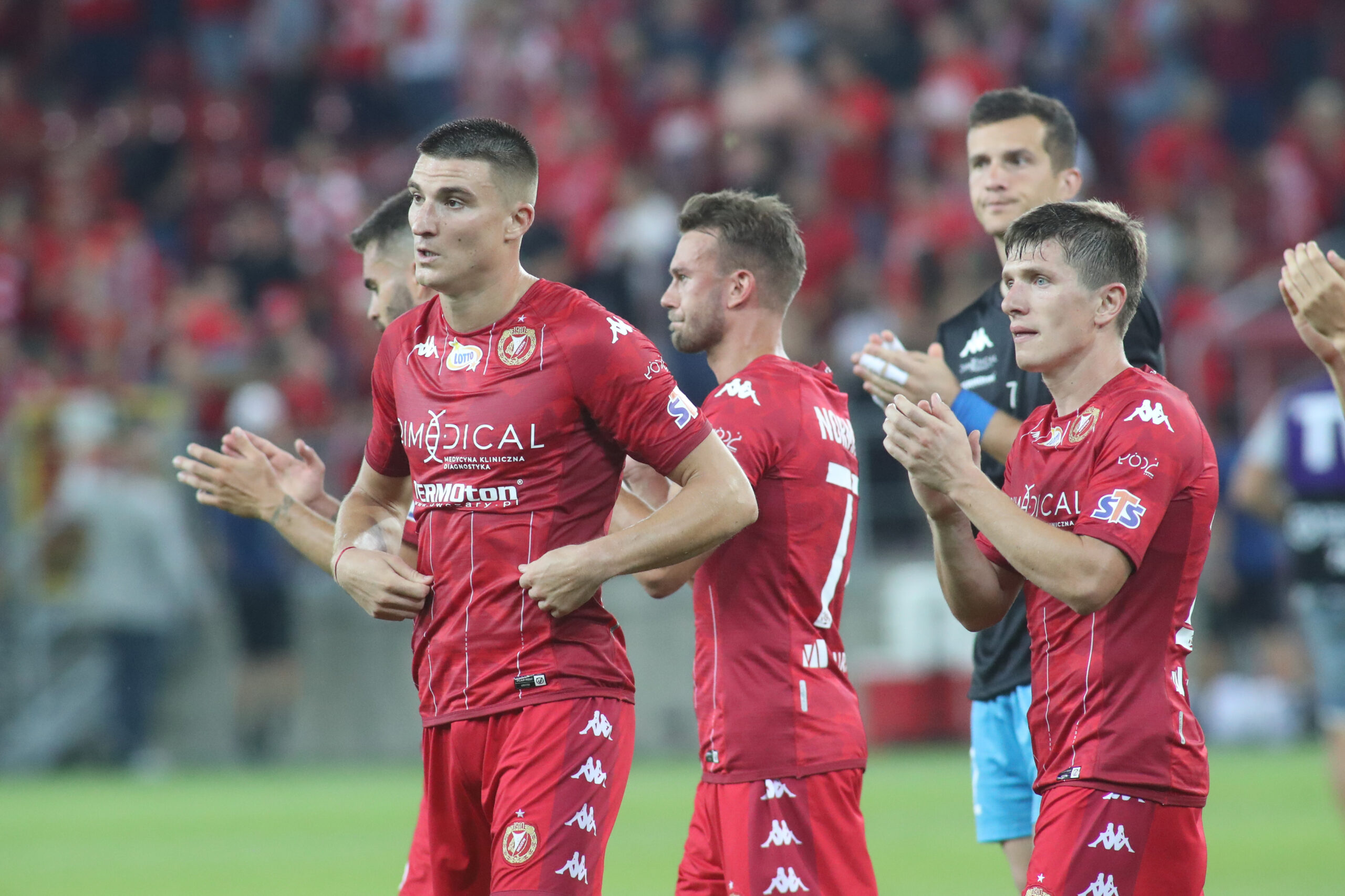 Napastnik Widzewa Gra Ze Z Aman Ko Ci Widzew Pl Wszystkie